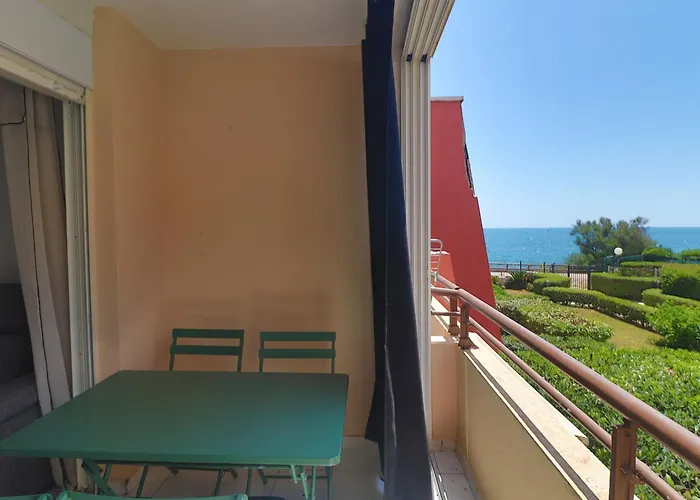 Appartamento Rénové Avec Vue Dans Résidence Avec Piscine - Fr-1-472a-318